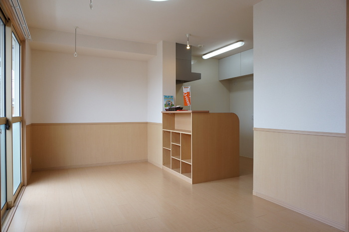 シンセリティ　Ｂの居間・リビング|こちらの居間で趣味の時間をお楽しみください