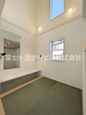 【和室】 | 浜松市中央区雄踏町宇布見 2期 新築一戸建て 1号棟 | カウンター付きのマルチスキップです