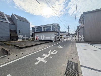 【前面道路含む現地写真】 | 浜松市中央区雄踏町宇布見 2期 新築一戸建て 1号棟 | 前面道路です