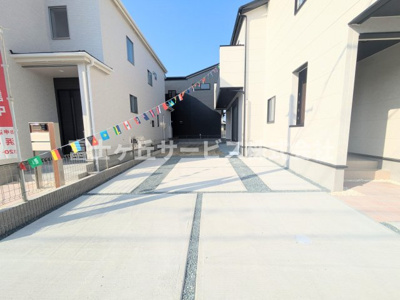 【駐車場】 | 浜松市中央区雄踏町宇布見 2期 新築一戸建て 1号棟 | ３台駐車可能です