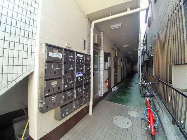 リベール根岸のエントランス