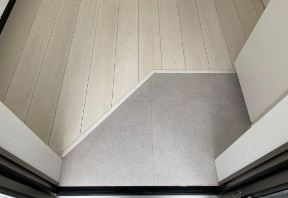 フォレスト南与野の玄関