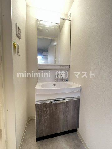 プレサンス大国町アドロッソの洗面所