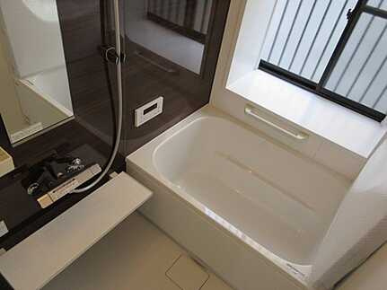 広島市安佐北区安佐町大字鈴張字平尾台　中古一戸建ての浴室