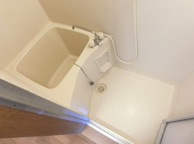 【浴室】 | リーヴェルステージ横浜西 | 日々の疲れを癒すバスルーム