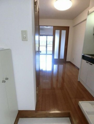 【玄関】 | リーヴェルステージ横浜西 | 玄関スペース