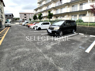 【駐車場】 | 駐車場に車を止められます