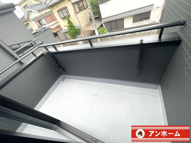 藤井寺市藤ヶ丘３丁目１号棟のバルコニー|バルコニーからの眺めを楽しみながら食事をしませんか