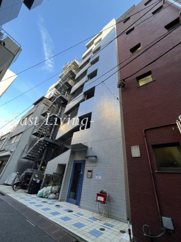 ドミサイル・チヨダのエントランス