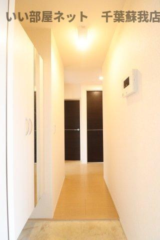 クレールコートの玄関|収納もある玄関です