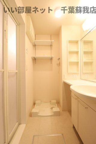 クレールコートの洗面所|広い洗面スペース