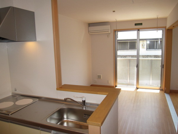 【居間・リビング】 | ロイヤルエム