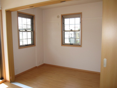 【洋室】 | ロイヤルエム