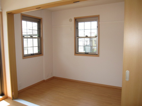 【洋室】 | ロイヤルエム