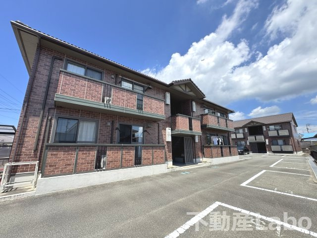 トアエーユBの駐車場