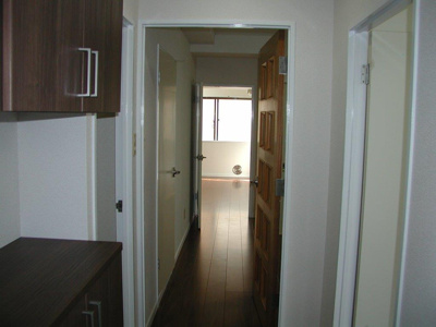 【玄関】 | サンロイヤル | ※別部屋写真です