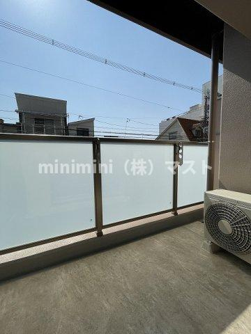 シャルールメゾン桃谷のバルコニー