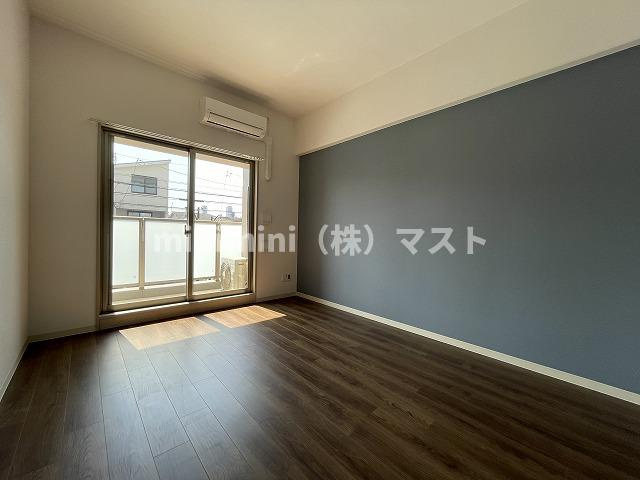 シャルールメゾン桃谷の居間・リビング