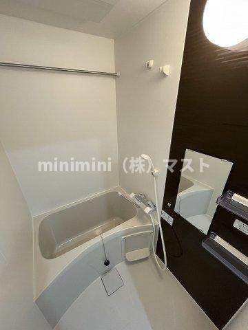 シャルールメゾン桃谷の浴室