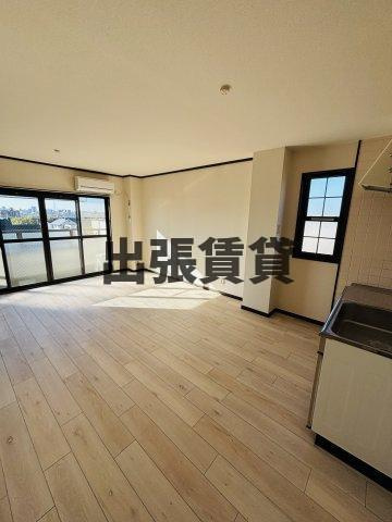 仲介手数料0円！鈴の木ハイツCの居間・リビング