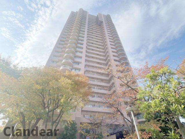 シテヌーブ北千住30A棟の外観|「駅近×タワーライフで、隅田川の眺望と安心管理を享受できる大規模マンションです♪」