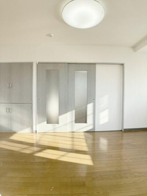 あけぼのＳＳビルの居間・リビング