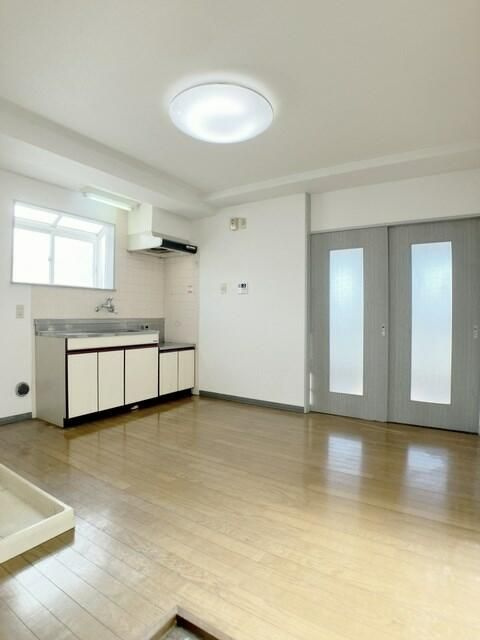 あけぼのＳＳビルの居間・リビング