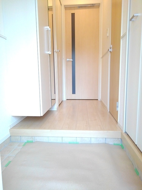 アンジュ東原Ⅱの玄関