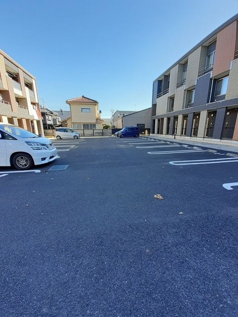 アンジュ東原Ⅱの駐車場