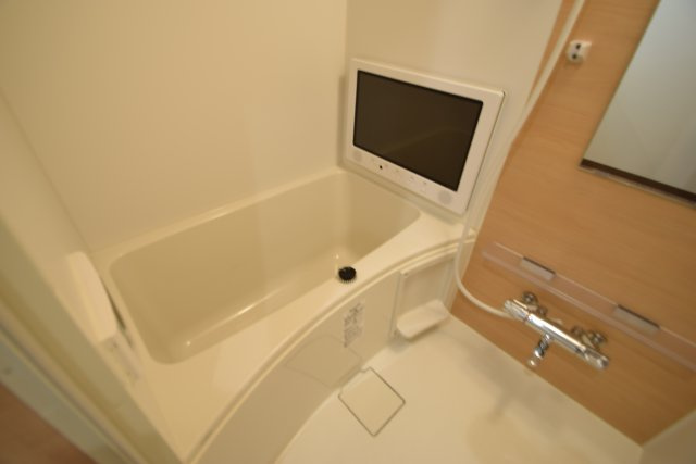 ベイシティの浴室|TV付き浴室！