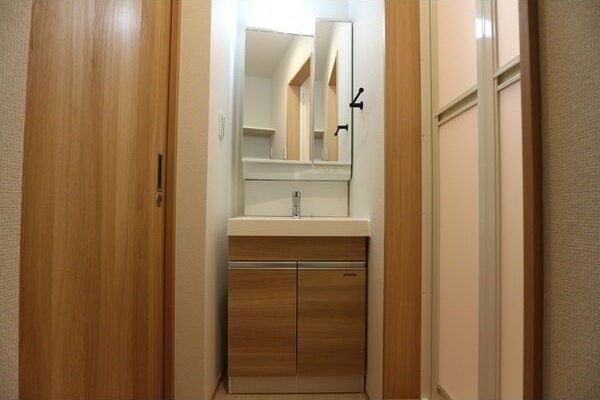 Grandtic Smart 山王の洗面所|コンパクトで使いやすい洗面所