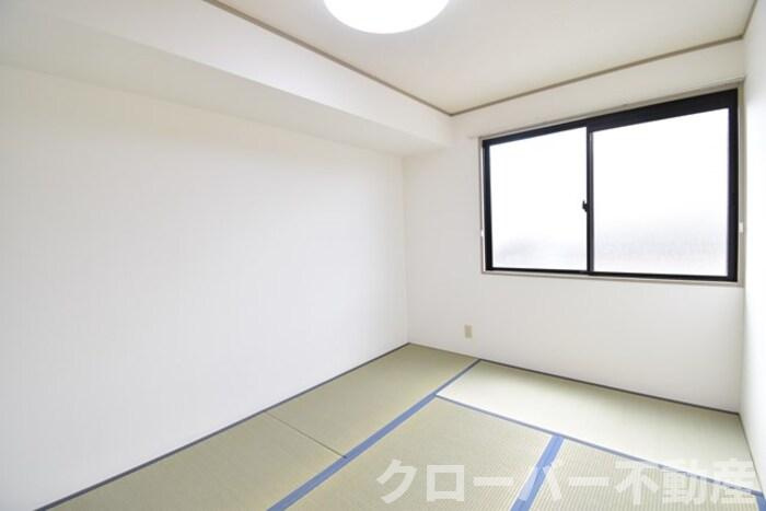 メゾン・シャルム A棟の和室|和室６帖