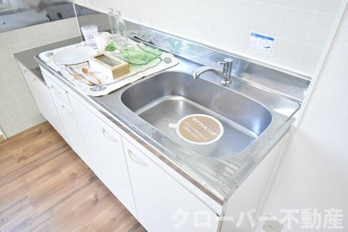 メゾン・シャルム A棟のキッチン|キッチン