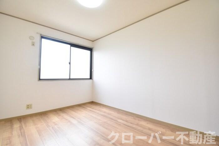 メゾン・シャルム A棟の洋室|洋室６帖