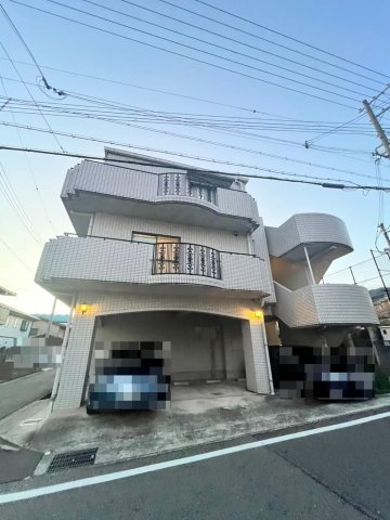 ヴィンテージ御影の駐車場