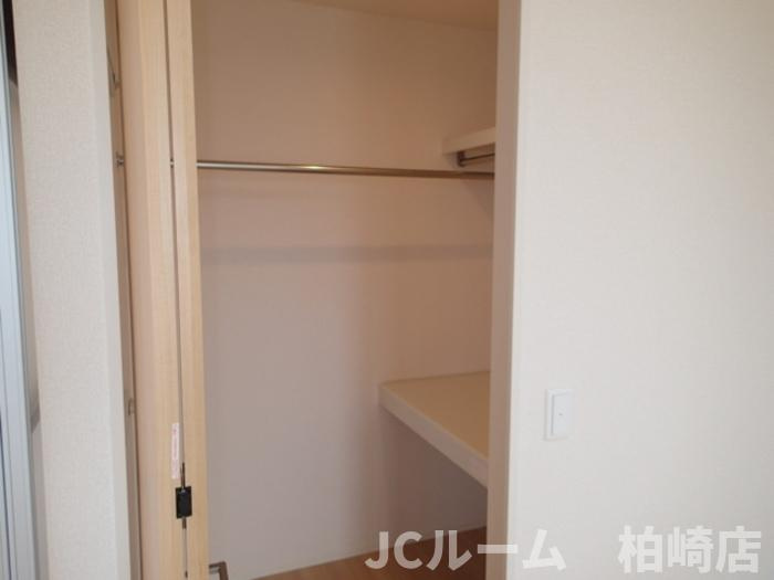 柏崎市松波３丁目のアパートの収納
