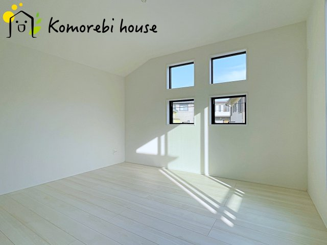 さいたま市東大宮　6期　新築一戸建て　グラファーレ　02の寝室|使い勝手のいい寝室です