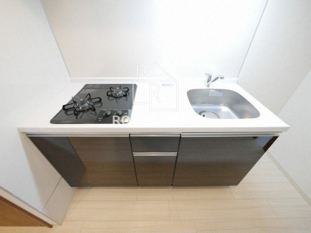 CAVANA本町のキッチン