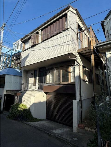 世田谷区弦巻１丁目戸建　南東向き　３面採光　TVドアフォン