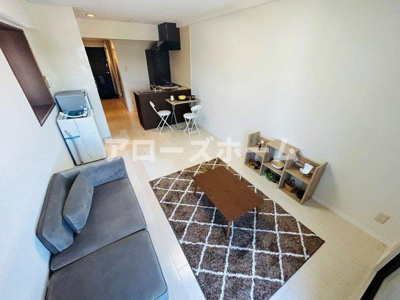 【居間・リビング】 | ラ・ターブル西神戸 | ※室内写真はモデルルームです。家具等は付属しません。