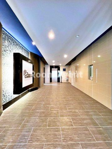 プレサンス大須観音ビザリアのエントランス