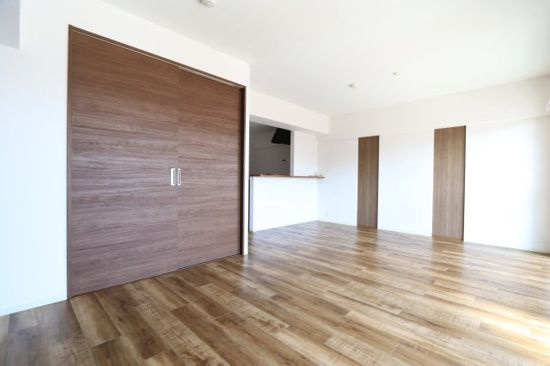 伊藤ハイツ　５０１号室の居間・リビング|使いやすいリビングです