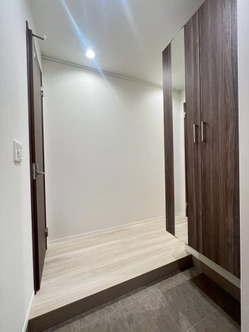 LaMaison大田町の玄関