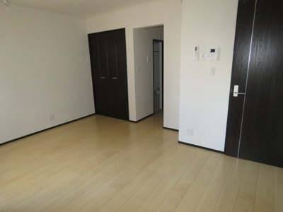 【洋室】 | アークシティ的場