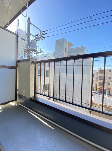 【バルコニー】