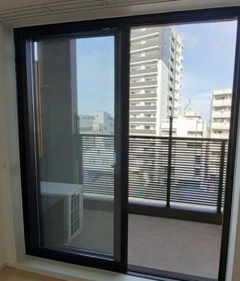 【バルコニー】 | スカイハウス グランデ | バルコニーからの眺めを楽しみながら食事をしませんか