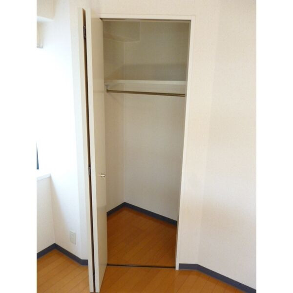 楠原ビルの収納