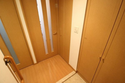 【玄関】 | ライオンズステージ関内メダリオン