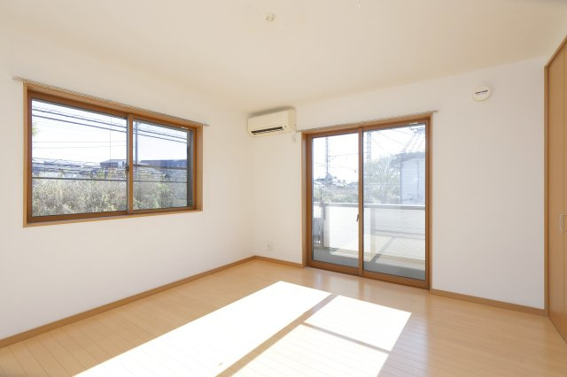 ハイツマコトCの洋室