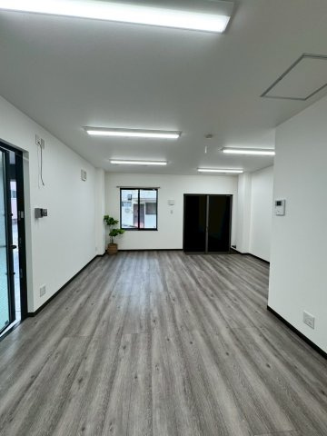 守口市金田町2丁目の居間・リビング